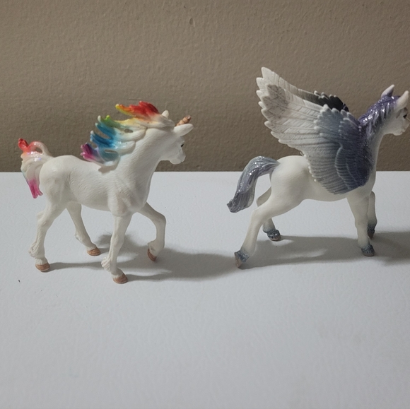 Schliech Fantasy Horses - Picture 2 of 5
